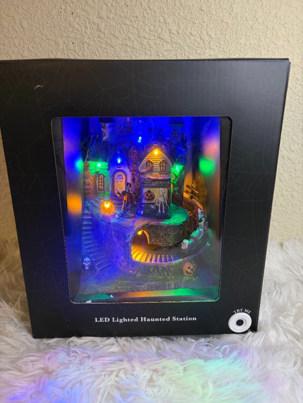 Spooky Hollow Haunted Station LED Lighted Moving Train Halloween Village NIB